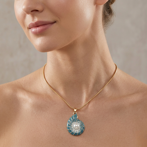 Conch Pearl Gold Radiant