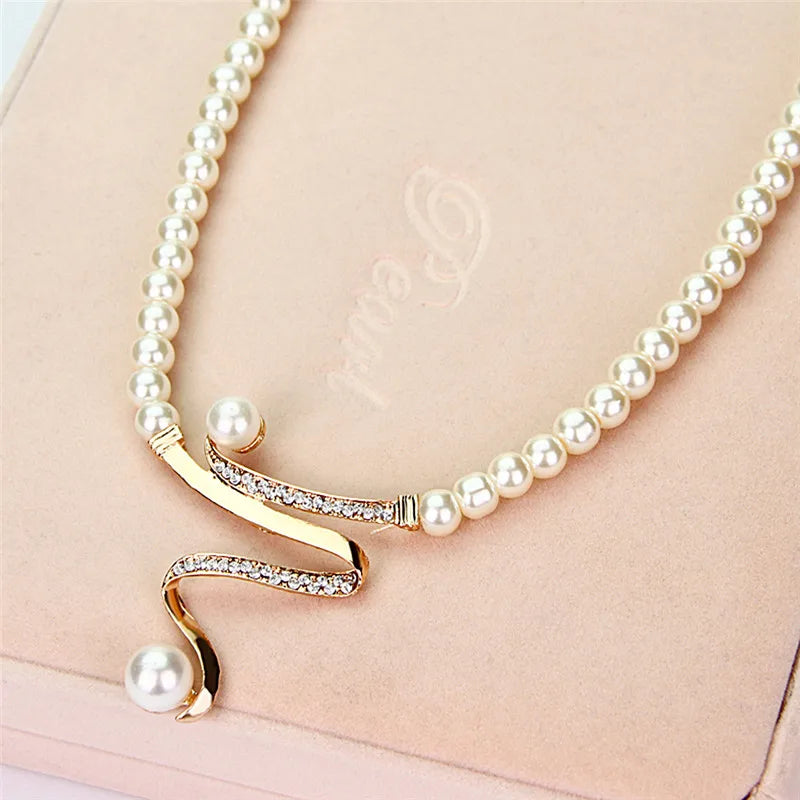 Golden Pearl Elegant Necklace