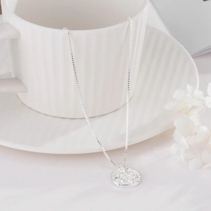 Necklace Elegant Round Silver