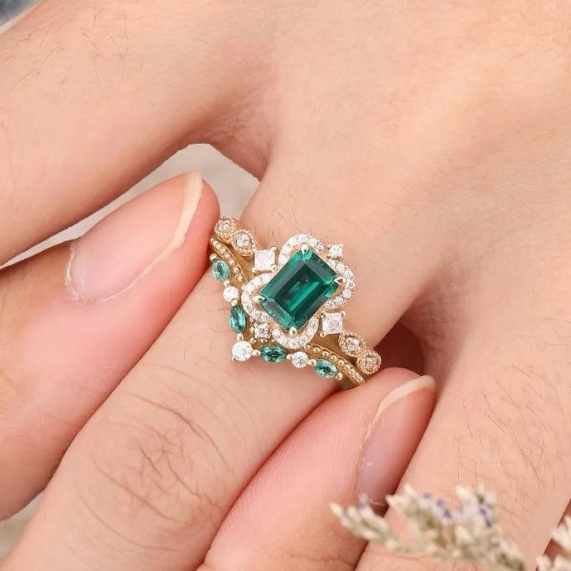 Ring Set Luxury Emerald