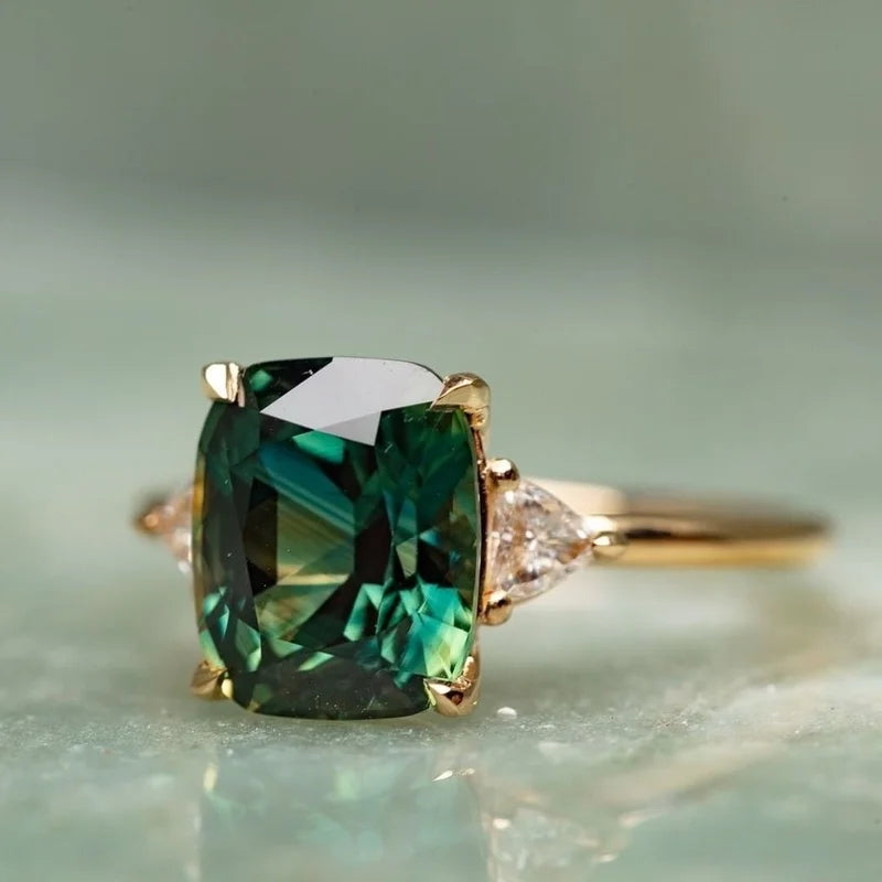 Glamorous Emerald Golden Square Ring