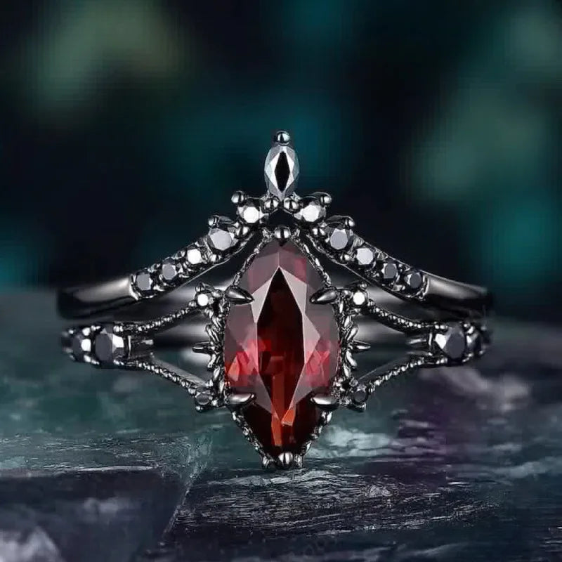 Ring – Black Ruby Majesty