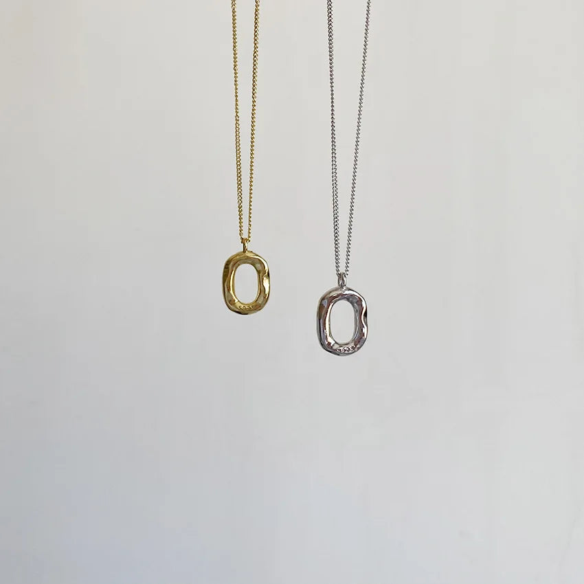 Pendant Necklace Refined Oval