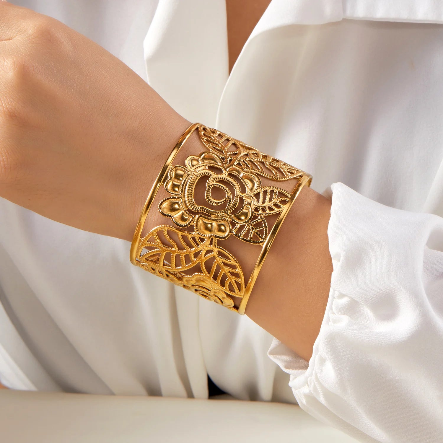 Bracelet Vintage Inspired Golden