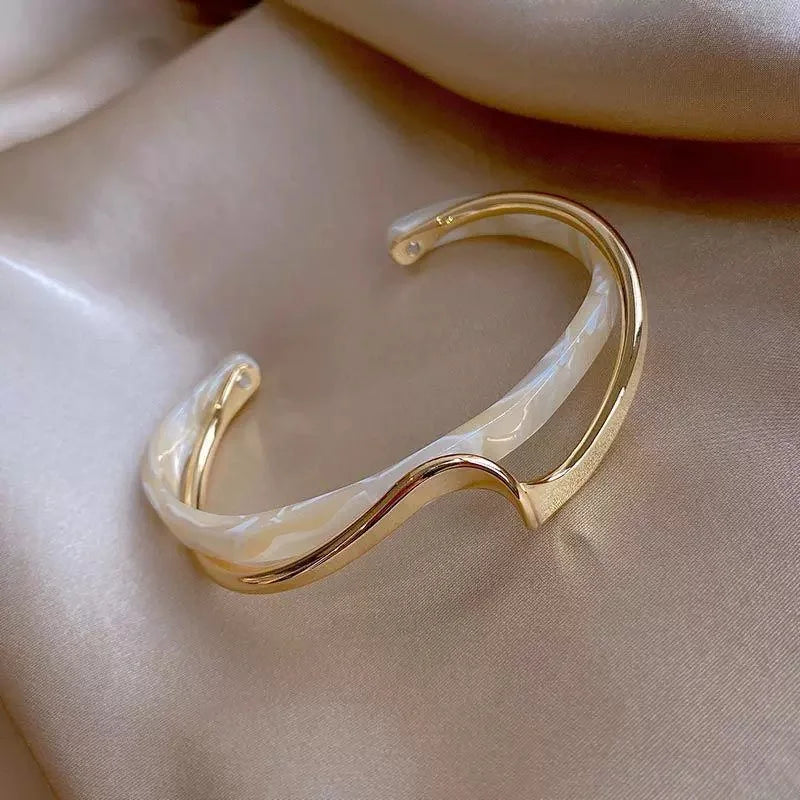 Shell Cuff Bracelet Modern Gold