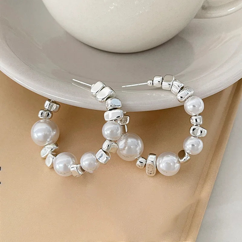 Elegant Geometric Pearl Drop Earrings