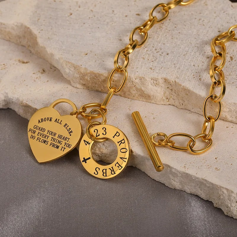 Heart Link Bracelet Elegant Gold