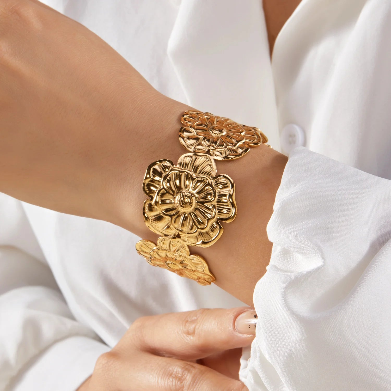 Bracelet Vintage Inspired Golden