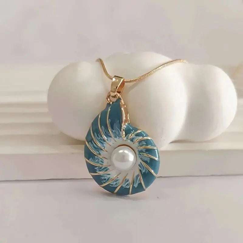 Conch Pearl Gold Radiant