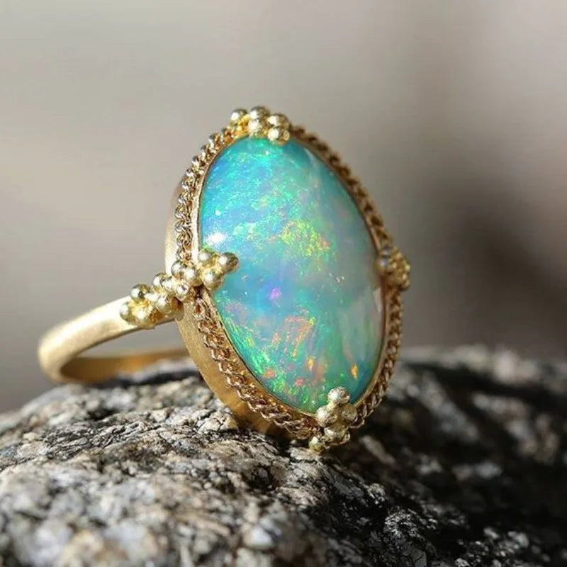 Opal Gold Ring – Colorful Elegant Design