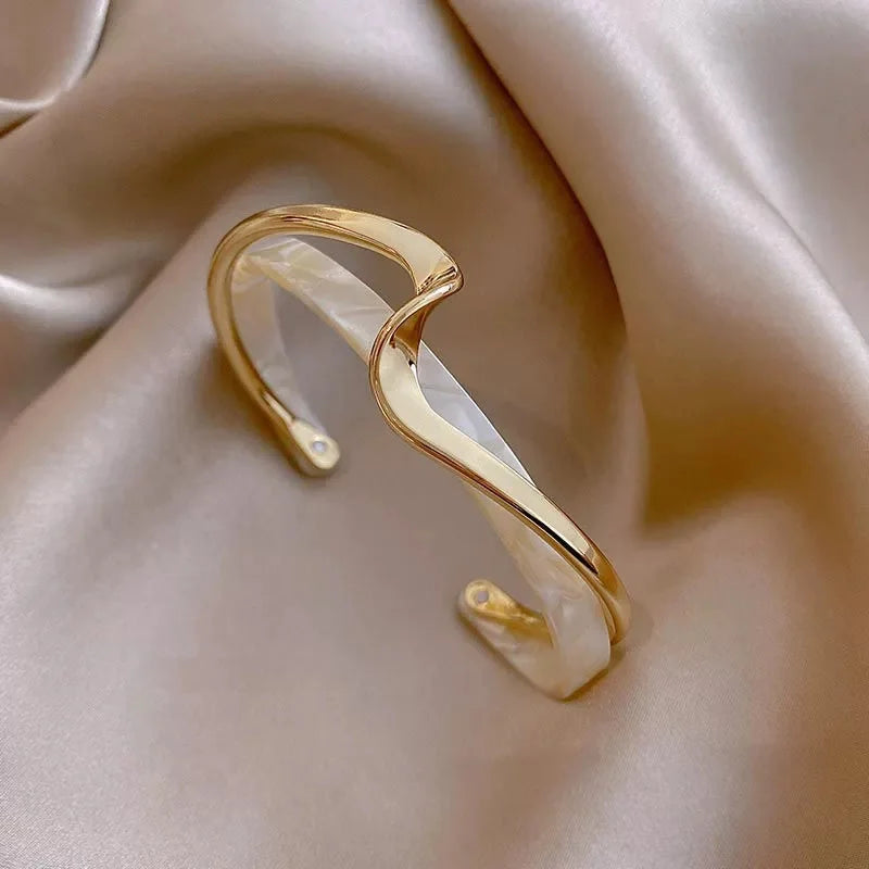 Shell Cuff Bracelet Modern Gold
