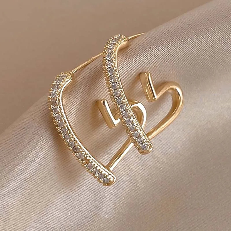 Heart Curve Stud Earrings