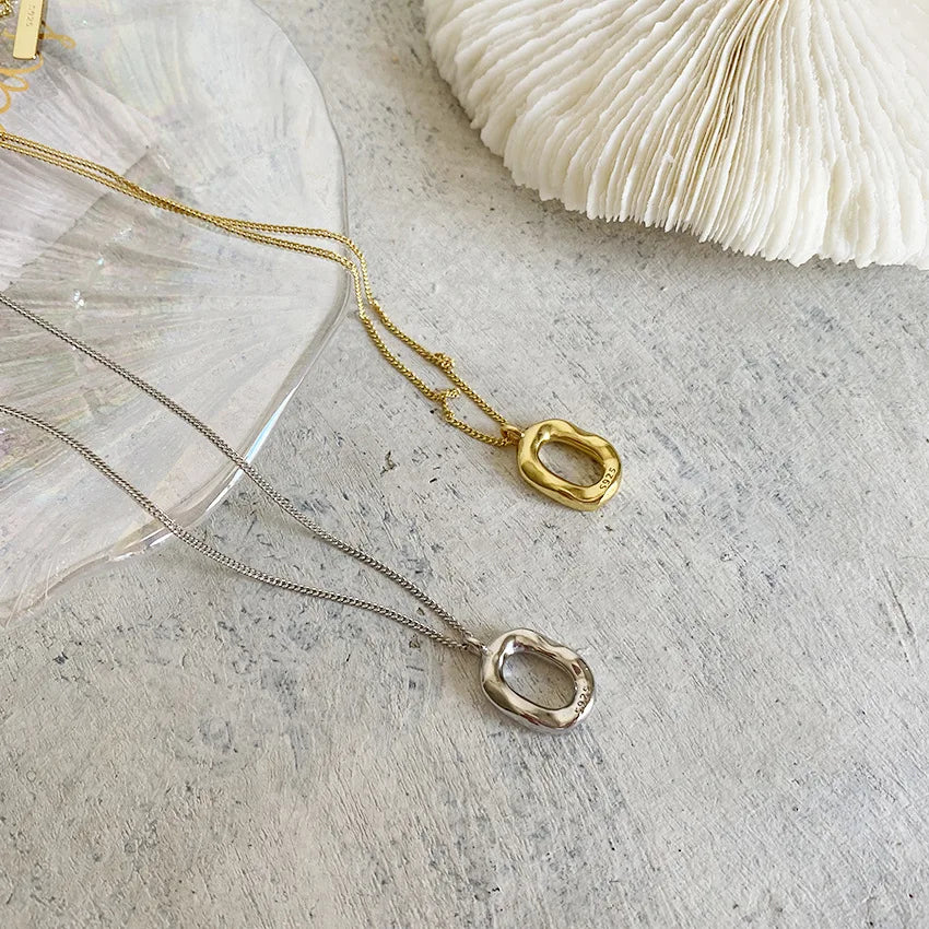 Pendant Necklace Refined Oval