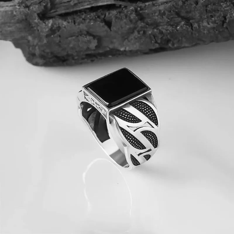 Ring – Minimal Black Power