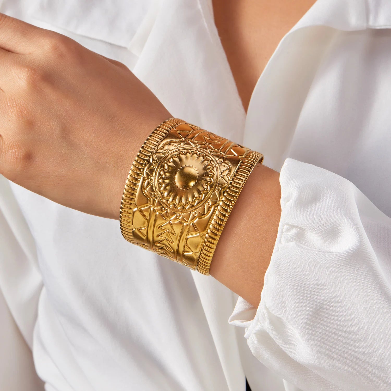 Bracelet Vintage Inspired Golden