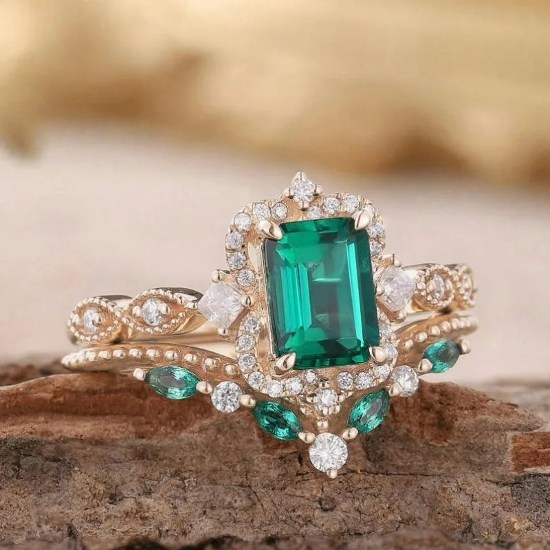Ring Set Luxury Emerald
